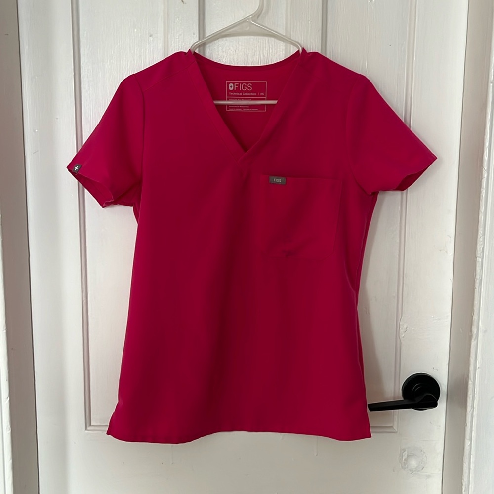 HOT PINK SCRUB TOP